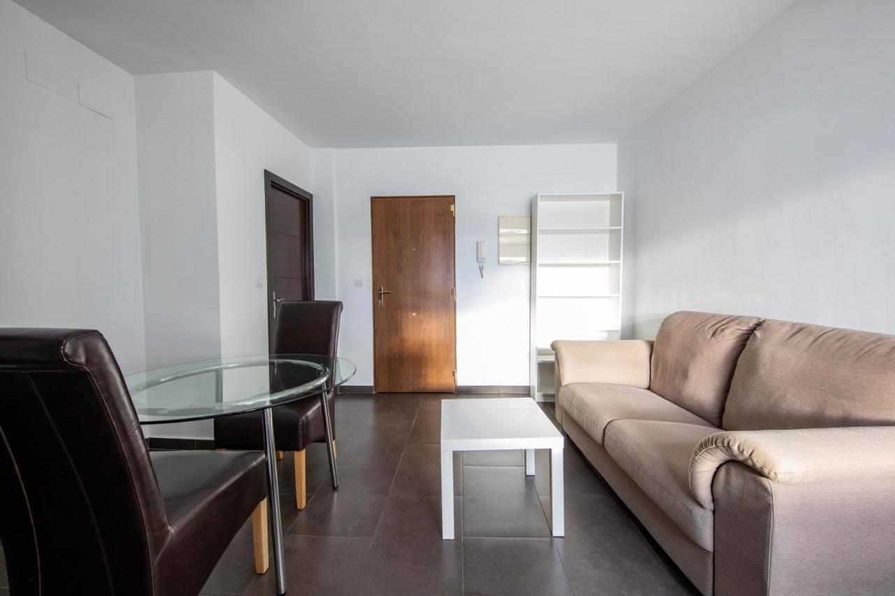 Fun Building Flats By Homeabout Malaga Exterior photo