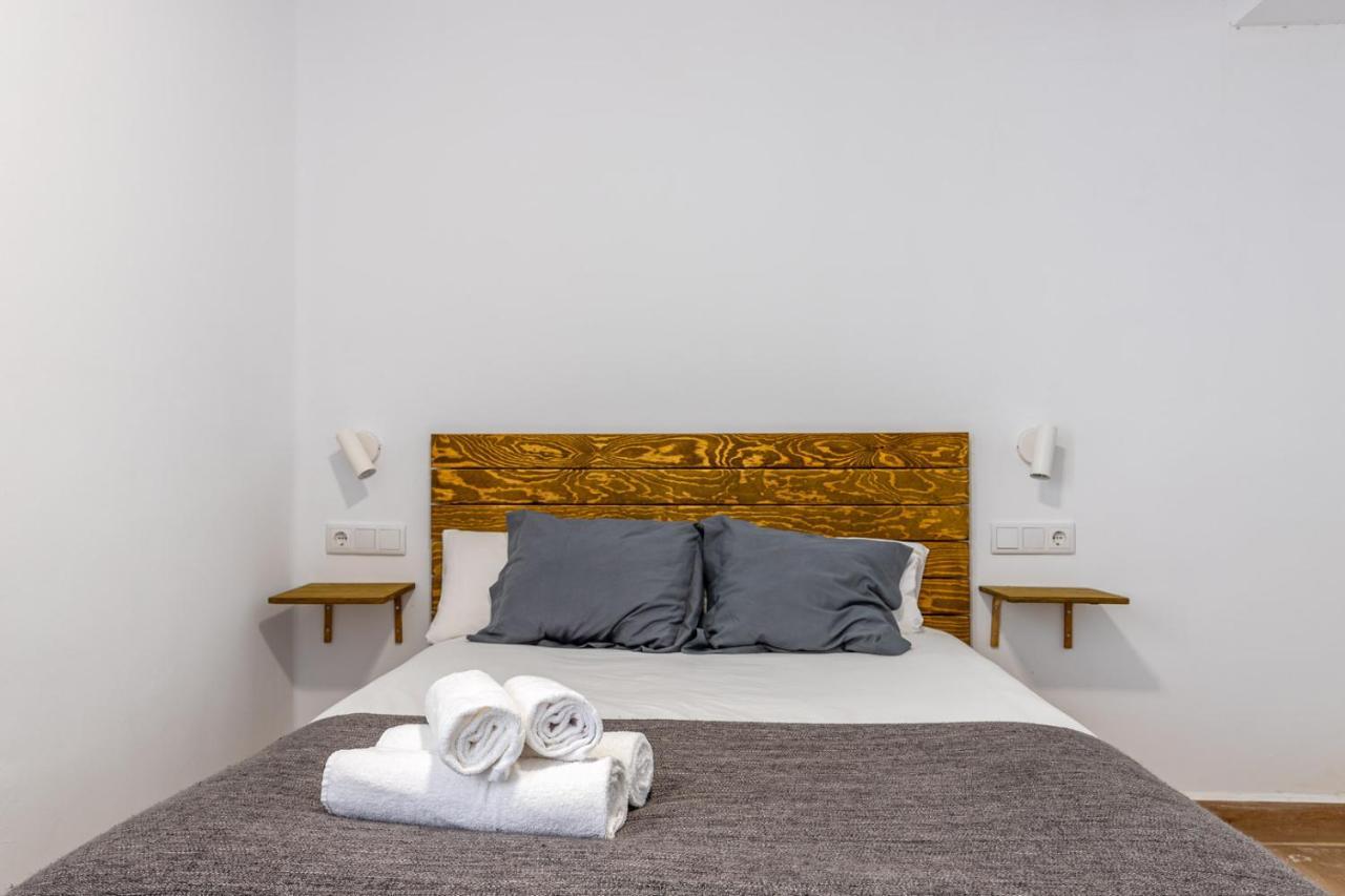 Fun Building Flats By Homeabout Malaga Exterior photo
