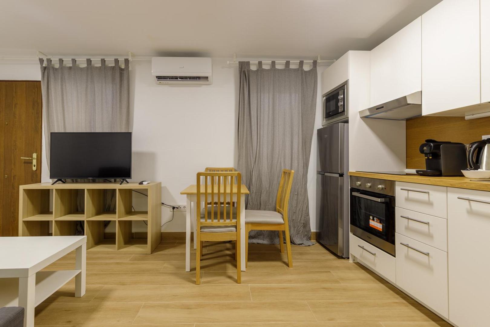 Fun Building Flats By Homeabout Malaga Exterior photo